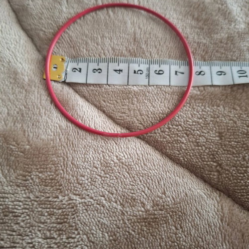 Set of 8 bangles like new in bright colors