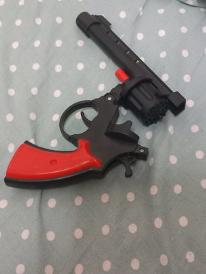 Plastic cap revolver new