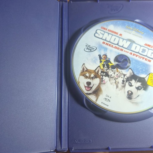 Disney Snow Dogs DVD like new with subtitles