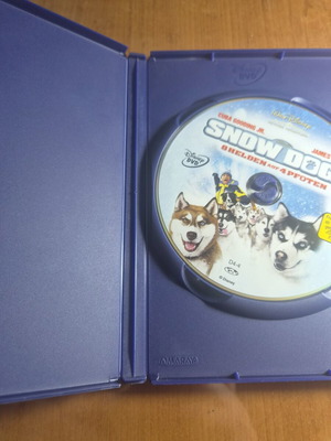 Disney Snow Dogs DVD like new with subtitles