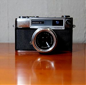 Yashica Minister-D  35mm Film Rangefinder Camera + Close Up + Flash - Vintage 1960s
