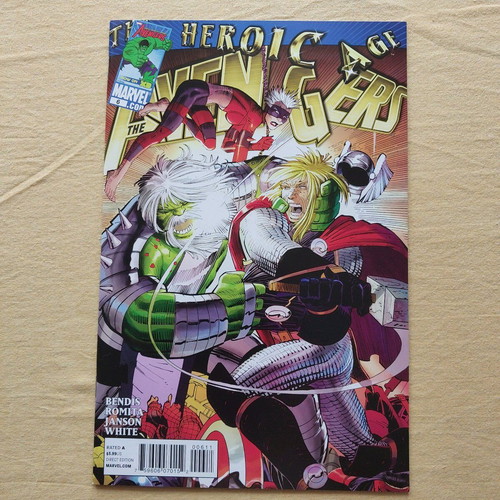 Avengers #6 like new, first appearance of Azari