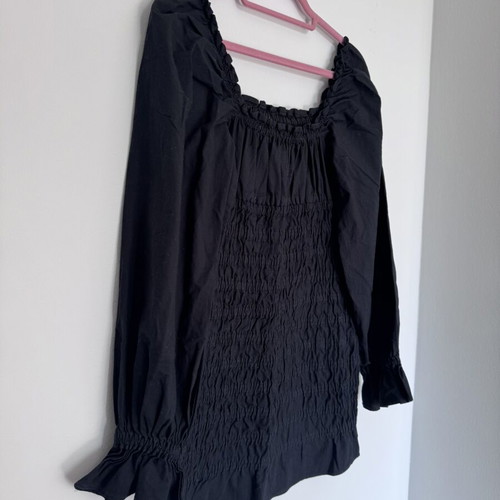 Cotton long sleeved black mini dress like new, XS-S
