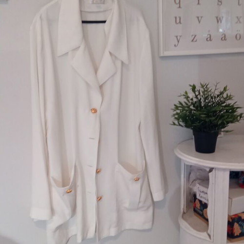 Vintage oversized white shirt jacket with beautiful buttons like new