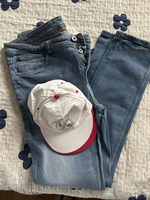 Jeans like new with free hat, unisex, sizes L and XL, blue