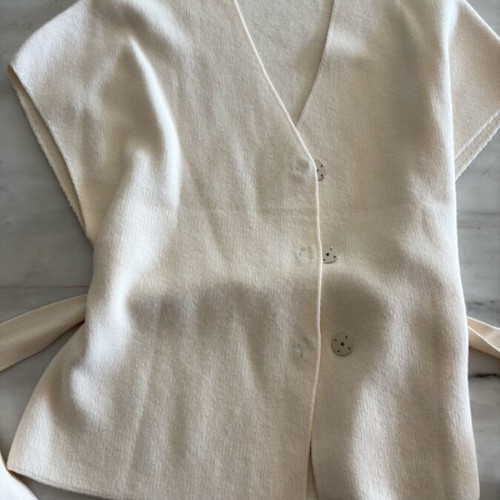 Zara cream wool cardigan with short sleeves and belt like new, size L
