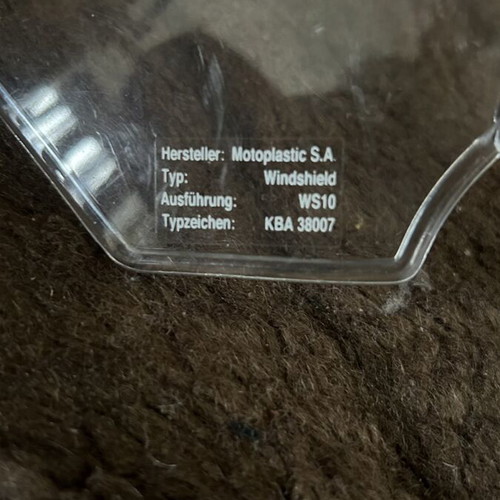 Puig Custom 2 Universal Motorcycle Windshield, clear
