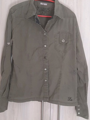 Lee kids shirt size M like new, khaki
