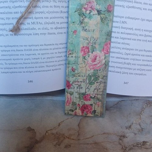 Handmade wooden MDF bookmark with vintage rose design, new