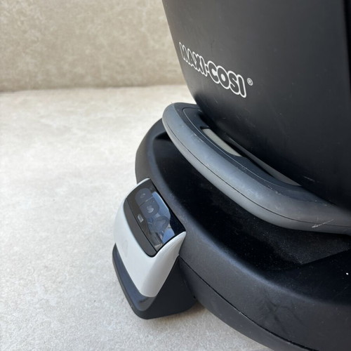 Car Egg Seat with Isofix like new