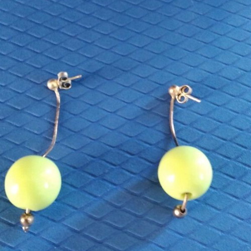 Bracelet and five pairs of earrings like new