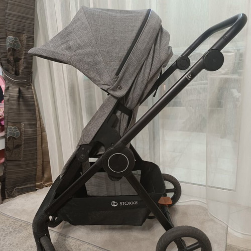 Stokke Beat stroller like new, lightweight and compact urban design