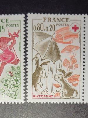 France 1975 Red Cross Stamp Set mint condition