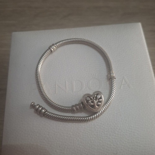 Pandora bracelet 19 cm with heart clasp and family tree zirconia