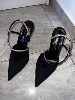 Envie Shoes black pumps like new, size 39