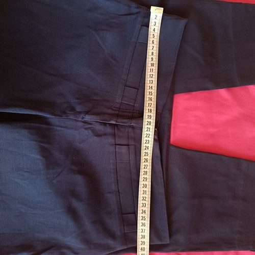 Lucifair Capri pants like new, size M 38 10, blue
