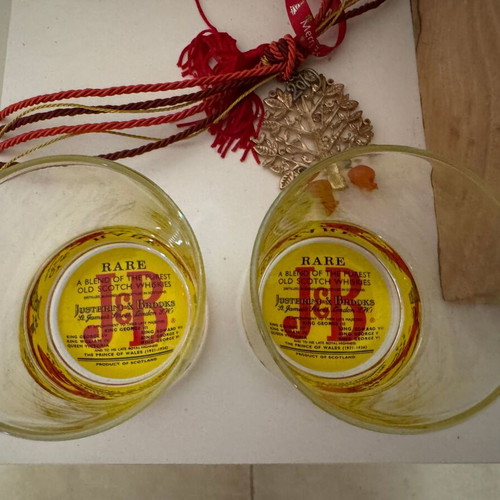 J&B vintage whiskey glass set like new, two pieces