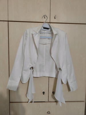 Benissimo cropped jacket white like new No 1 (Small) with ties