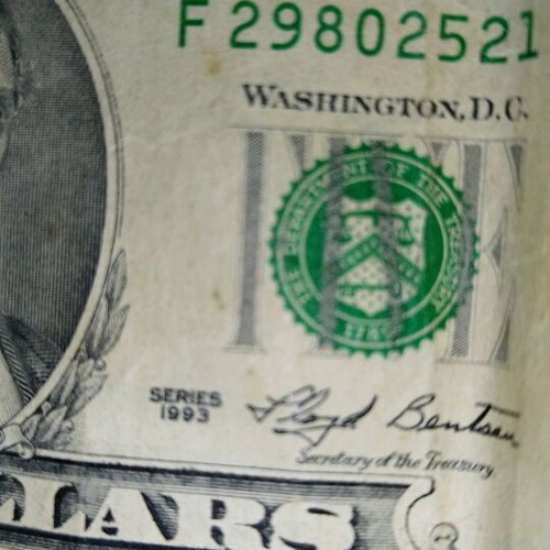 Collectible 5 dollar bill like new, 1993
