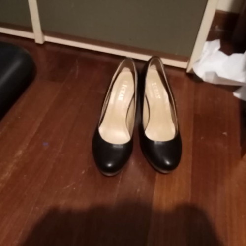 Black high heel pumps 12cm new, size 38