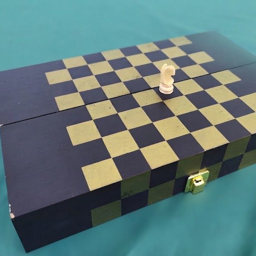 Travel-sized chess set