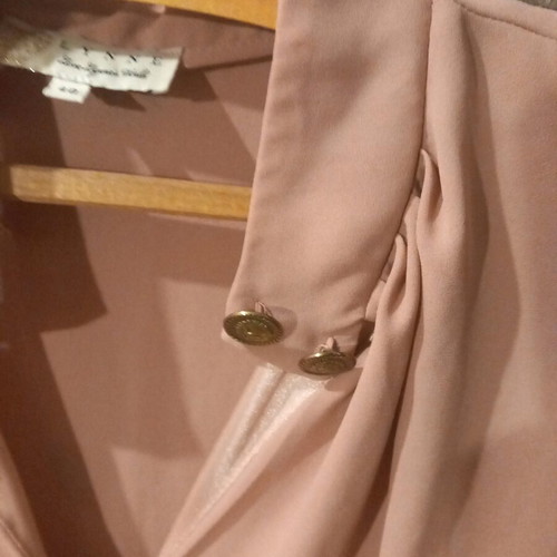 Lynne blouse like new, size 40, beige