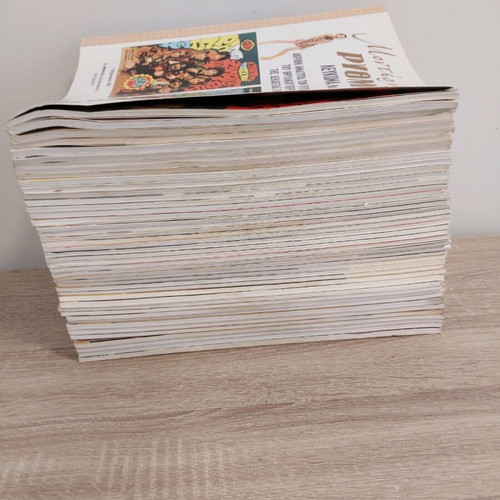 Moderni Rythmi Album used, pack of 44 issues