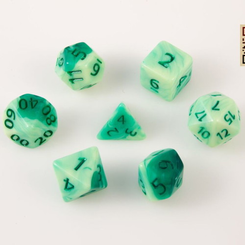 Dungeons & Dragons Dice Set with Pouch new