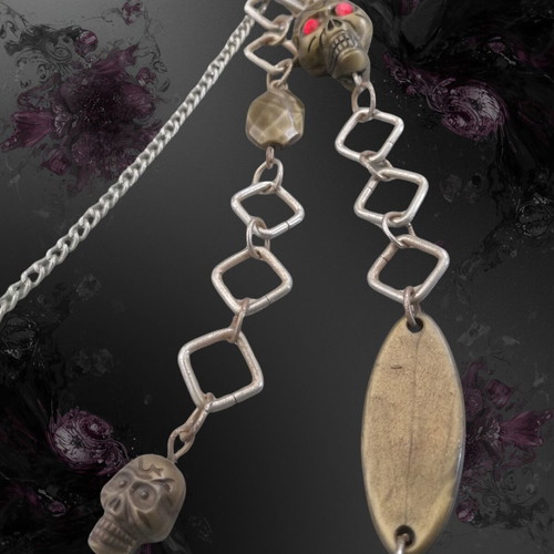 Vintage Gothic Necklace with Skull Charms used