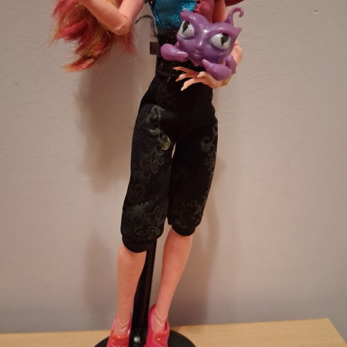 Monster High G1 Gigi Grant 13 Wishes doll like new