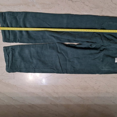 Zara corduroy kids pants used, size 10, olive color