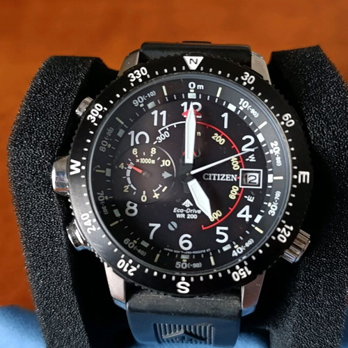 Citizen Promaster Altichron Eco Drive watch like new, men's, black