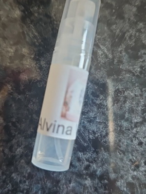 Alvina Vayana Decant used, over 1 ml, similar to Valaya