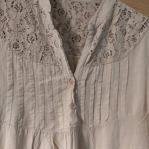 Beige shirt like new with lace design large