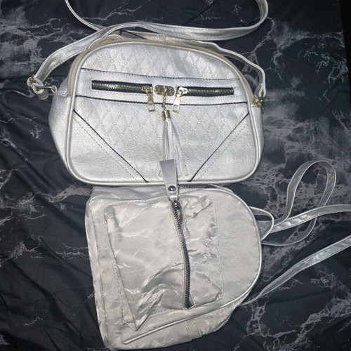 Backpacks like new, 2 pieces, gold and silver