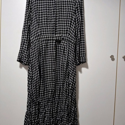 Mango long black and white dress like new