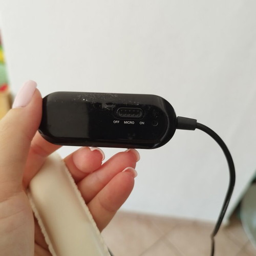 Headphones with microphone like new, wired