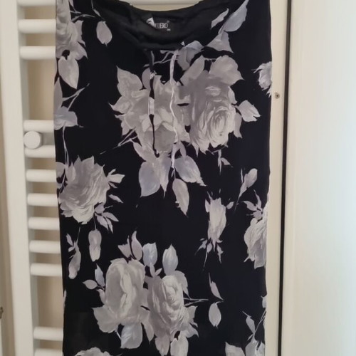 Women's skirt used, size 36 Small, with lining