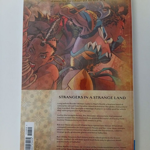 Odyssey of the Amazons DC comics graphic novel like new