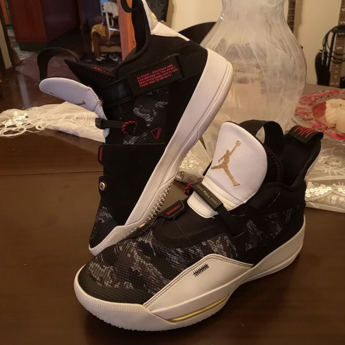 Air Jordan 33 Tiger Camo sneakers size 44 like new