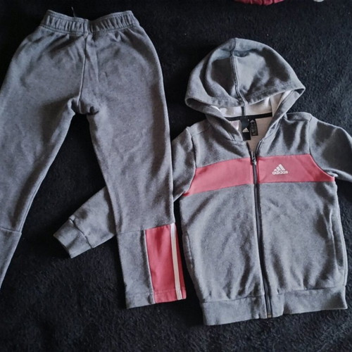 Adidas sweatshirt jacket used for 5-6 years old, grey