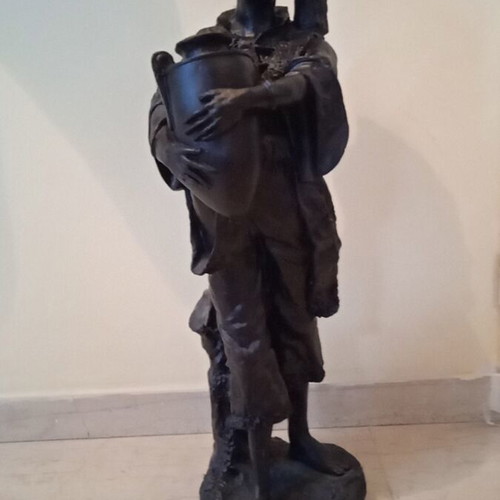 Decorative statuette like new, modern renovation style