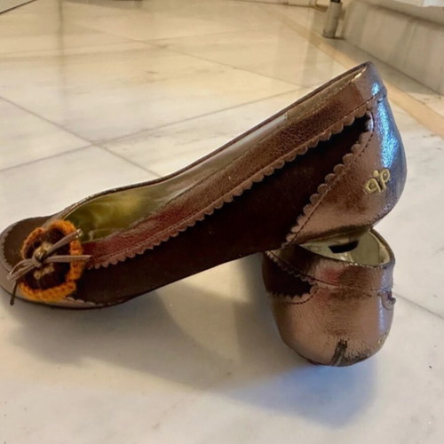 Piston brown/bronze ballerinas size 37 like new, low heel