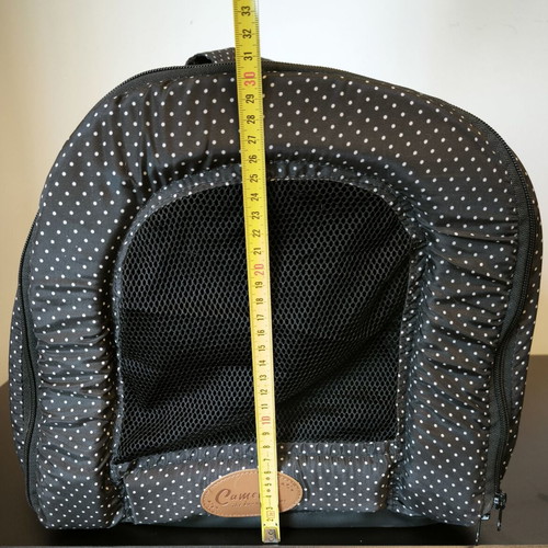 Pet Carrier 40x32x30cm like new, black