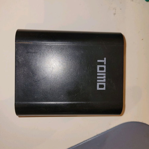 Powerbank Tomo T4 used with removable 18650 battery
