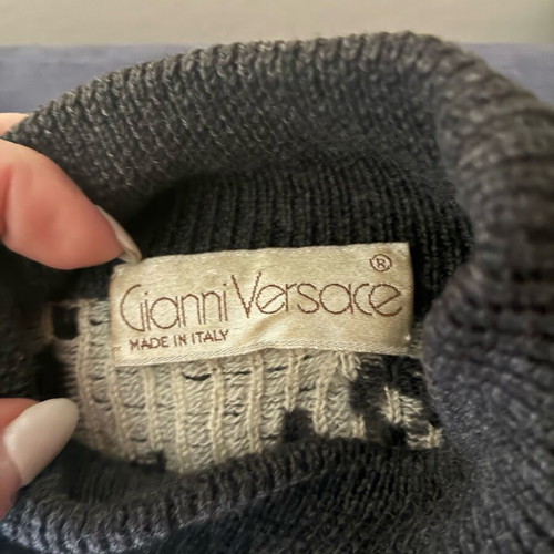 Gianni Versace designer vintage sweater animal print used
