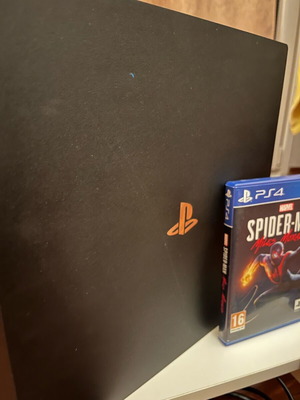 Sony PlayStation 4 Pro 1TB σαν καινούργιο με παιχνίδι Spider Miles Morales
