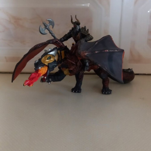 PAPO Collectible Dragon of Darkness Figure with Knight like new