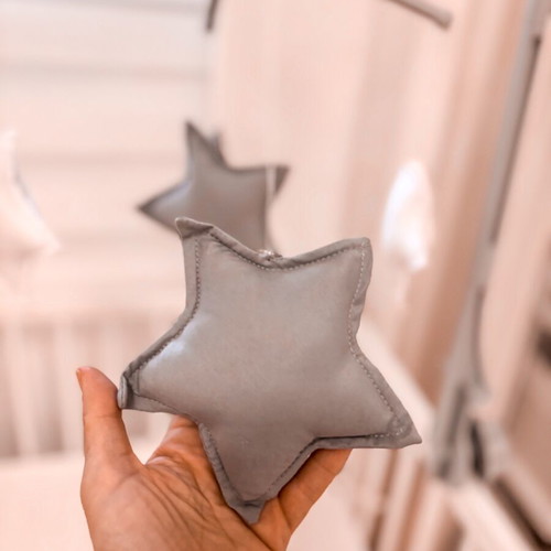 Baby mobile with stars like new, wind-up with music
