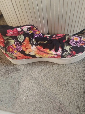 Favela δίπατα αθλητικά γυναικεία μποτάκια με floral print σαν καινούργιο